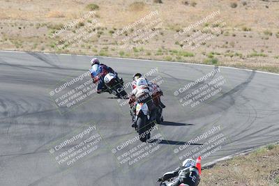 media/Apr-20-2025-AHRMA (Sun) [[393a79c373]]/Race/Group 11 early race/Turn 4b/